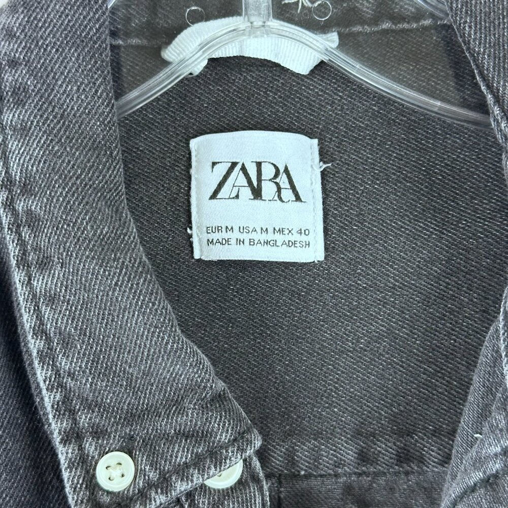 Zara Men's Relaxed Fit Button Down Denim Long Sleeve Shirt - Picture 3 of 6
